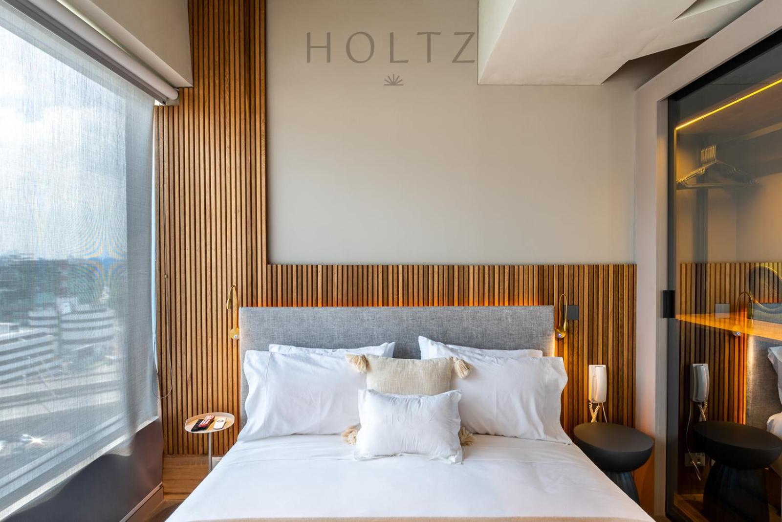 Holtz Luxury Unique Mine Bogota